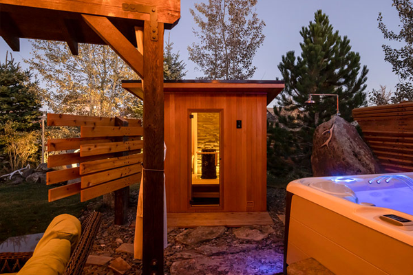 Outdoor Traditional Sauna Rooms